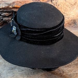 Vintage Cappelli Straworld Hat Women's Black Feather Fashion Hat